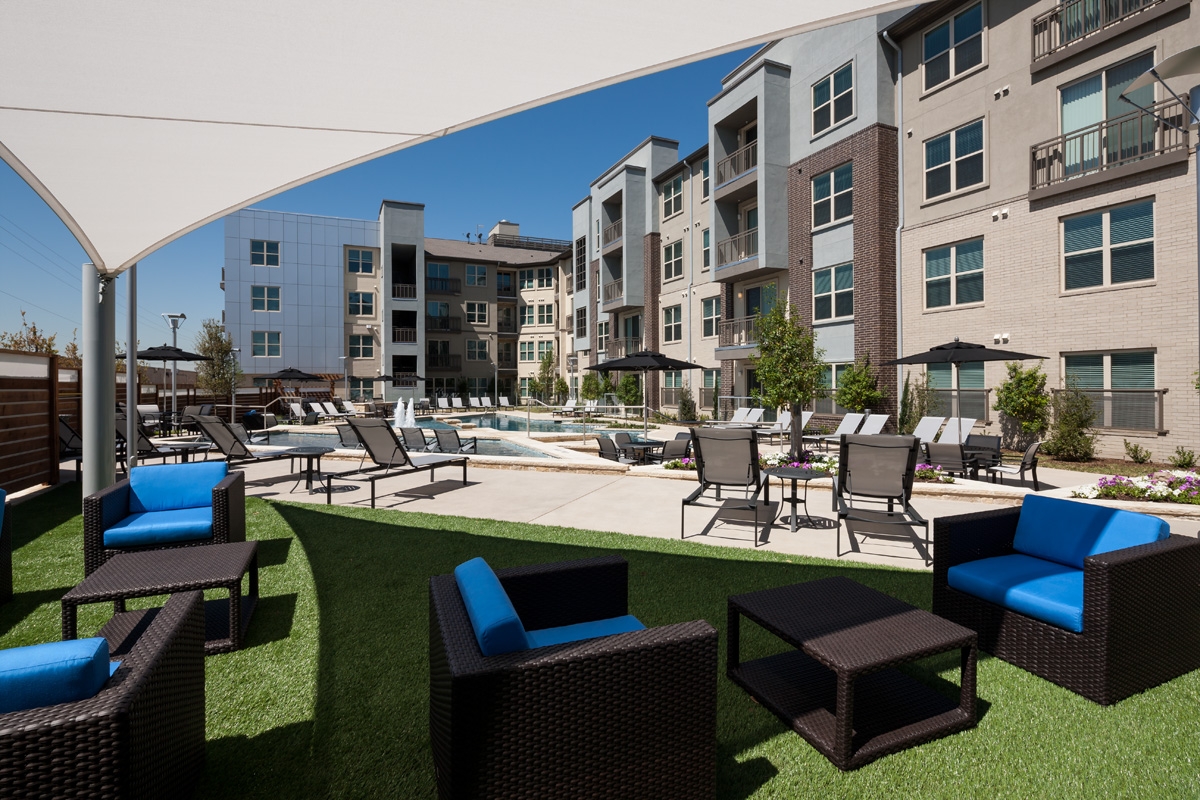 Dallas Apartments Best Units with Yards