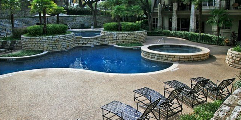 SoCo apartment pool with multi sections
